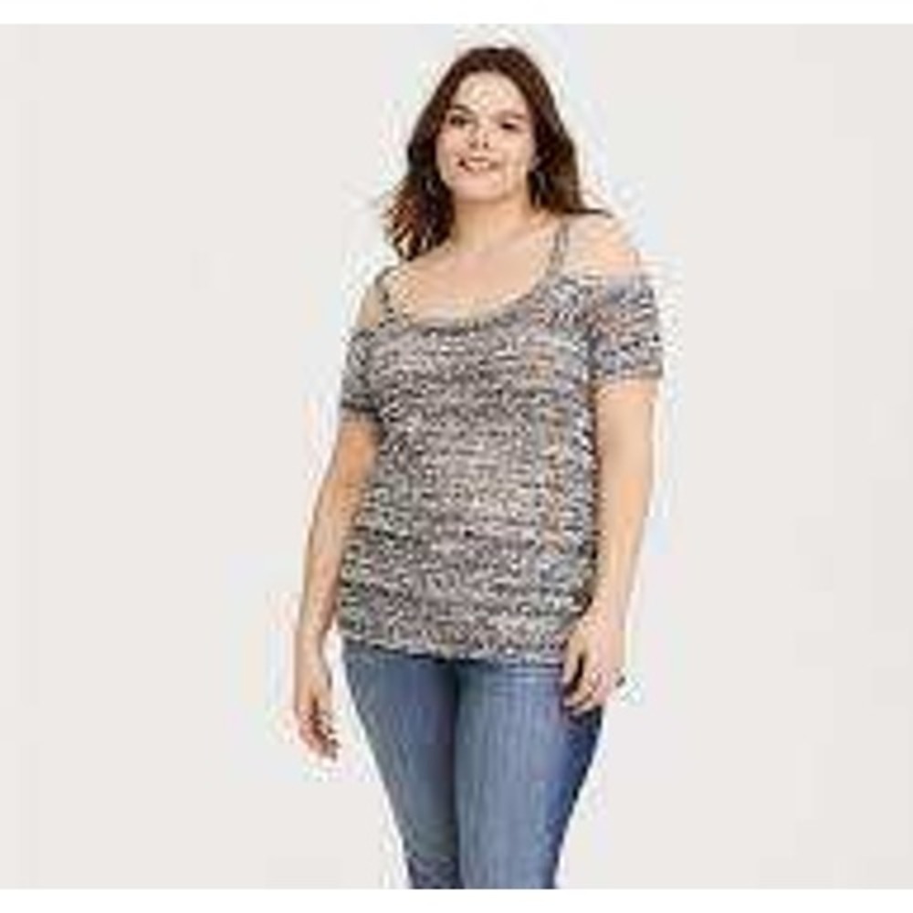 Torrid Womens Size 4 Top Blouse Black Gray Marled Cold Shoulder Short Sleeves